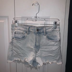 American Eagle light wash denim shorts